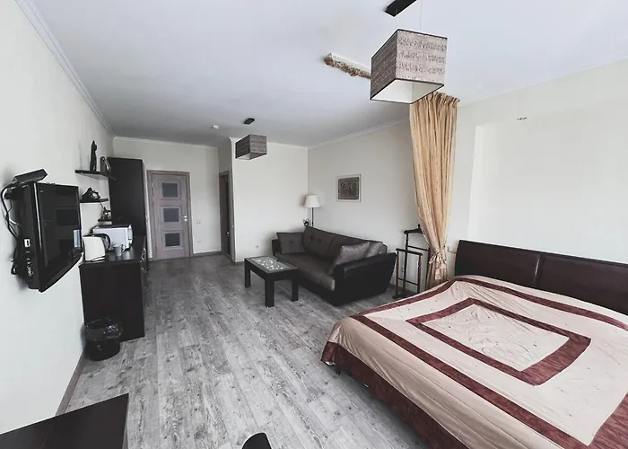 Vip House Hotel