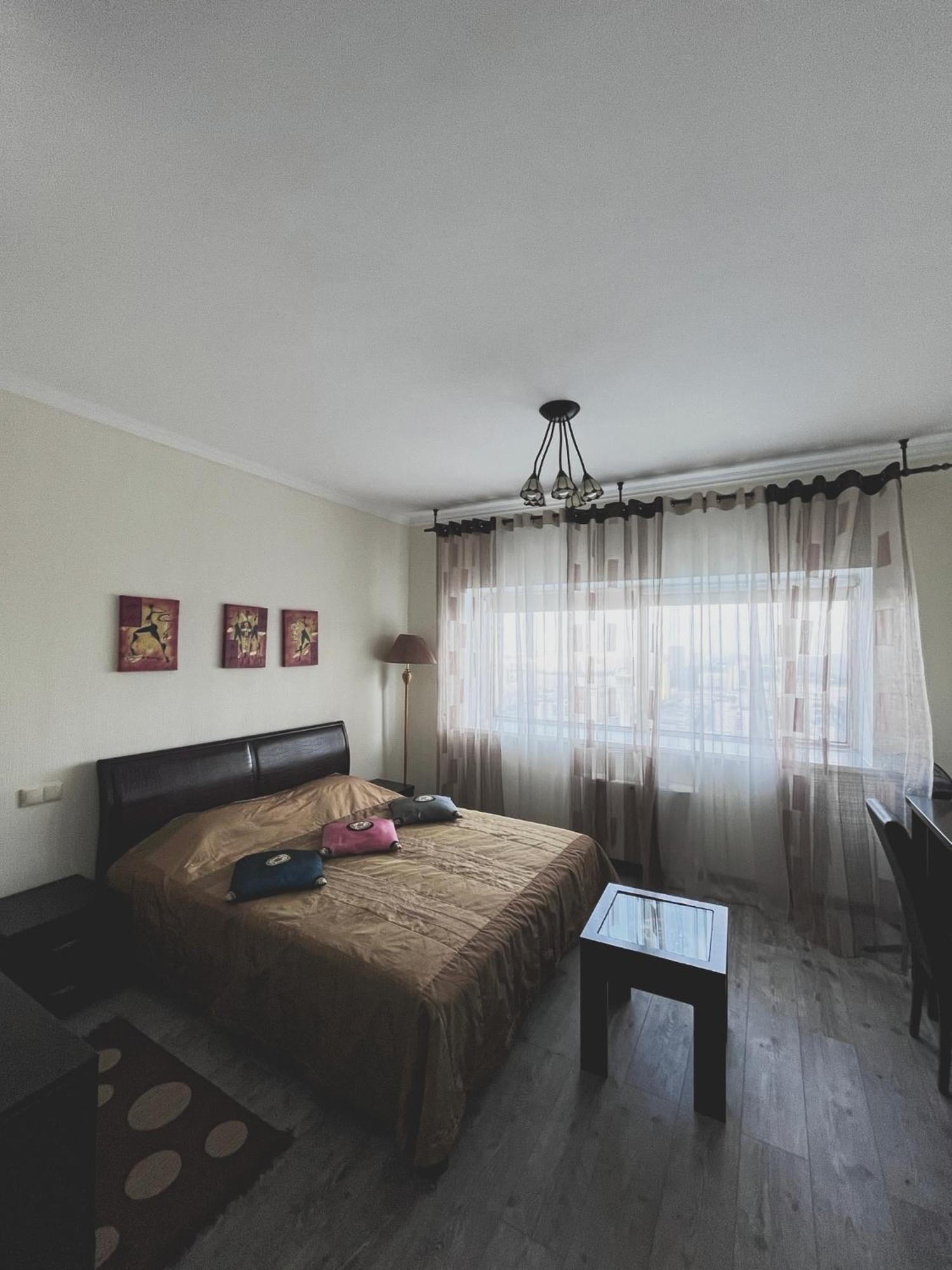 Vip House *
