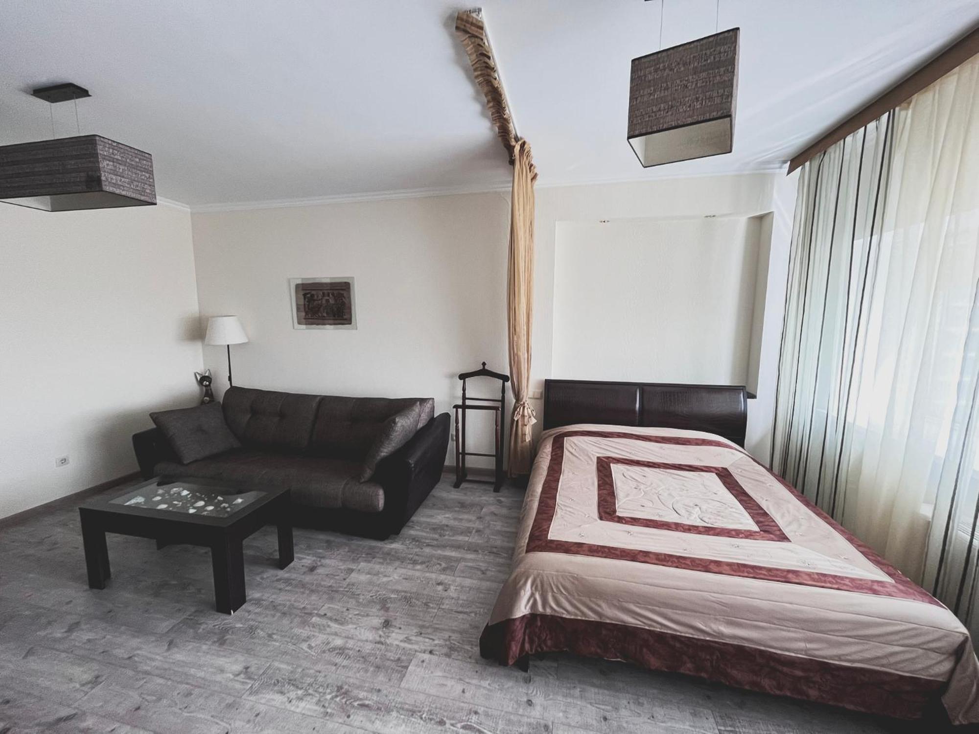 Vip House *